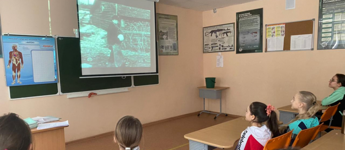 Классные часы, посвященные Дню полного снятия блокады Ленинграда