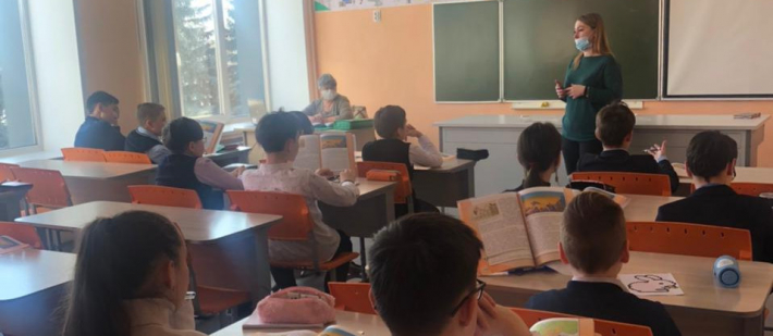 Классные часы на тему: «Телефон доверия»