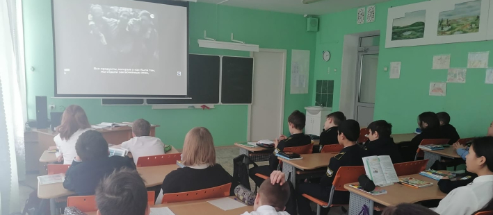 Классные часы, посвященные Дню полного освобождения Ленинграда от блокады