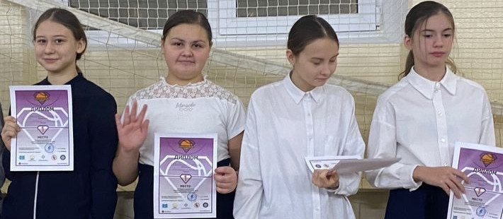 Предновогодние линейки